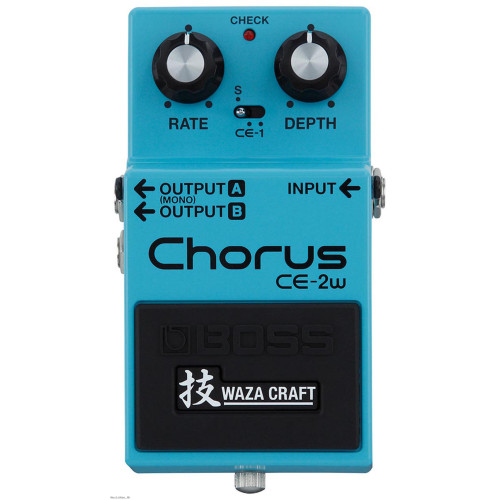 BOSS CE-2W WAZA CRAFT Chorus gitarski efekt
