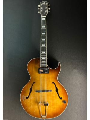 TON 630 ROASTED SB-SATIN Oberkrain električna gitara s koferom