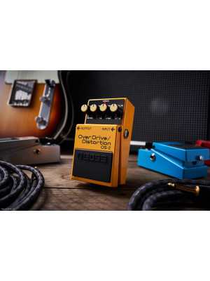 BOSS OS-2 OVERDRIVE / DISTORTION gitarski efekt
