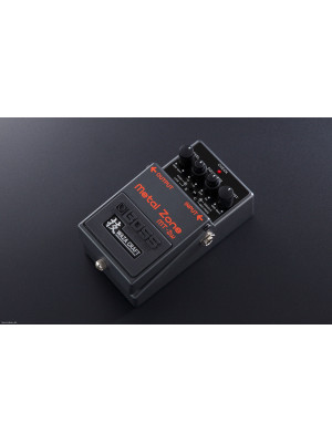 BOSS MT-2W WAZA CRAFT Metal Zone Distortion gitarski efekt