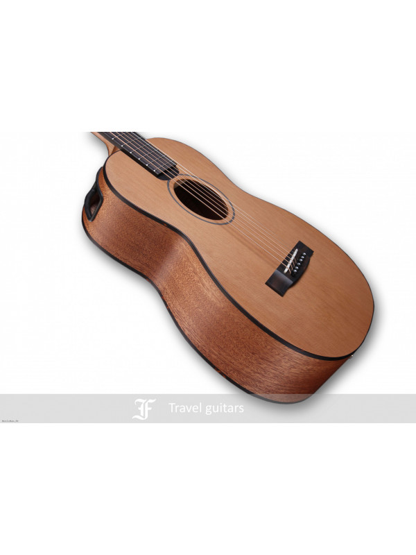 FURCH LITTLE JANE MINI NAT travel akustična gitara s torbom