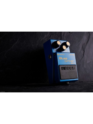 BOSS BD-2 BLUES DRIVER Distortion gitarski efekt
