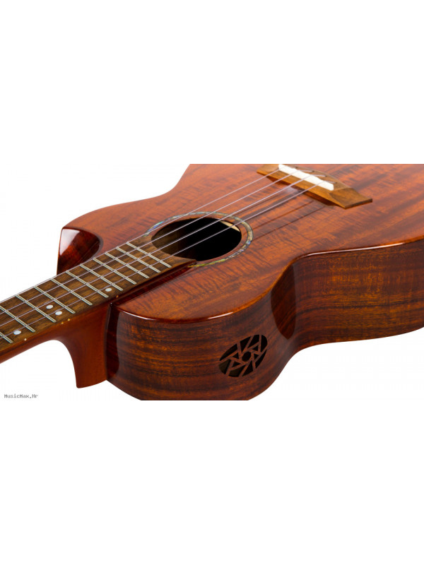 FLIGHT UKULELE Mustang EQ-A tenor ukulele s torbom