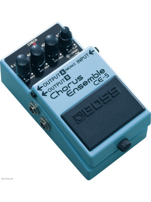 BOSS CE-5 CHORUS ENSEMBLE gitarski efekt